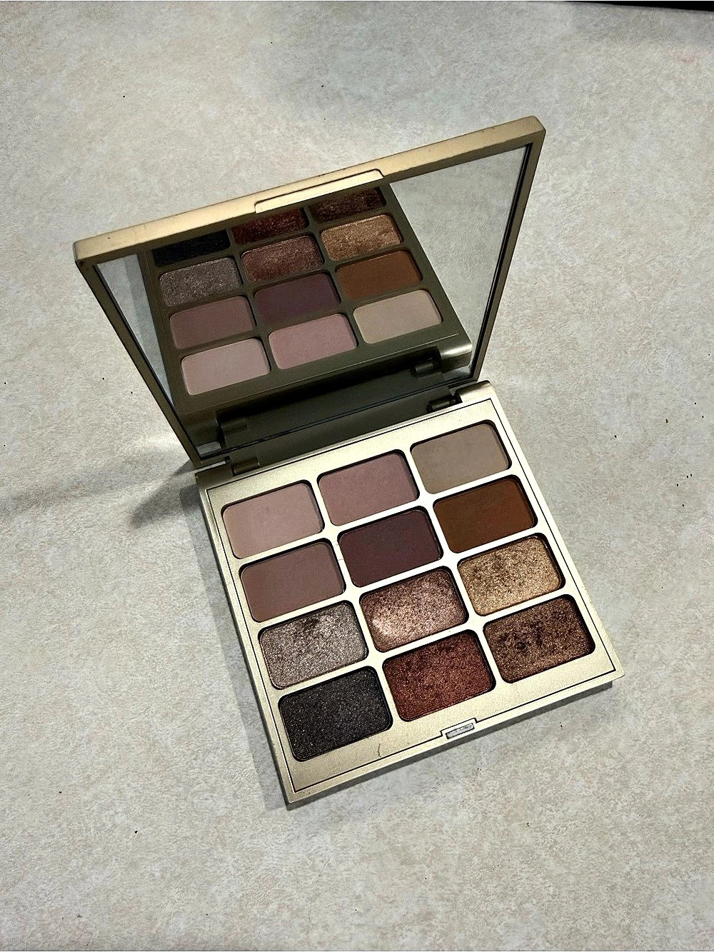 stila Matte ‘N Metal Eyeshadow Palette